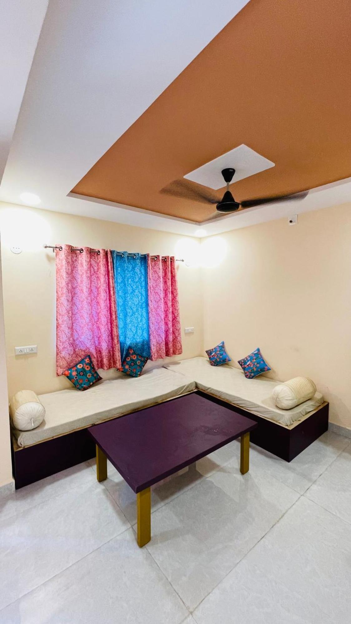 Devka House Hotel Daman Exterior photo