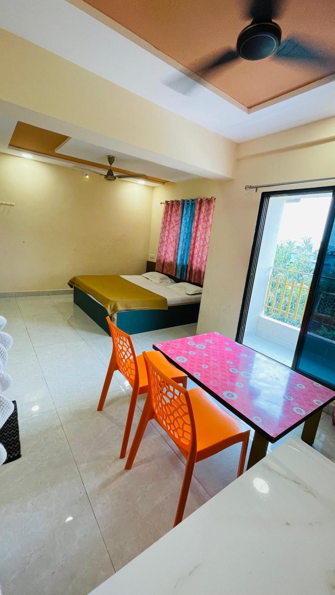 Devka House Hotel Daman Exterior photo
