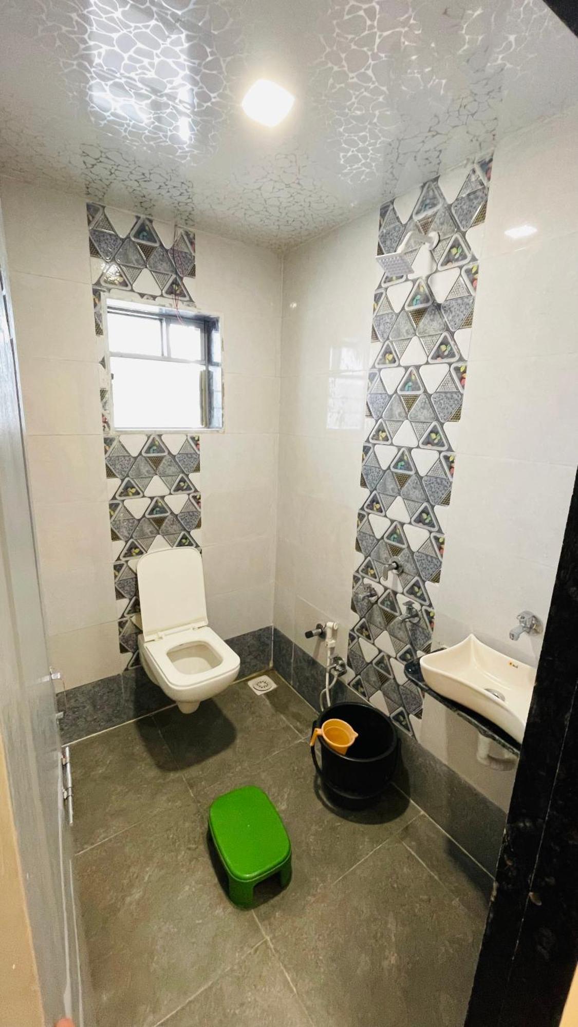 Devka House Hotel Daman Exterior photo